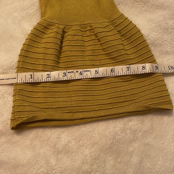 7th Avenue Mustard Yellow Tunic Bell Sleeves size S - Picture 6 of 10